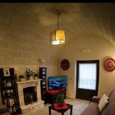 Spacious With Private Pool In Castellana Grotte *