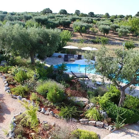 Villa Spacious With Private Pool In Castellana Grotte