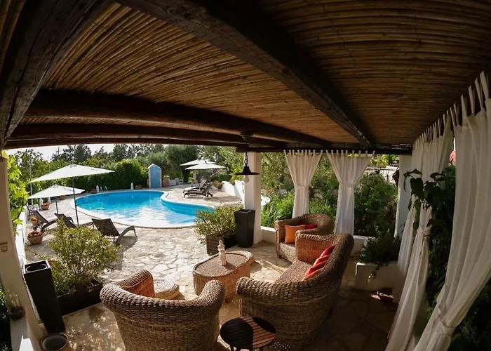 Villa Spacious With Private Pool In Castellana Grotte