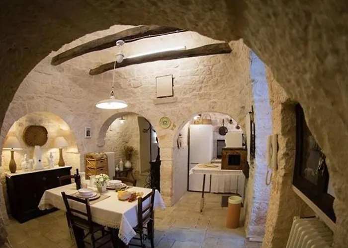Spacious With Private Pool In Castellana Grotte *
